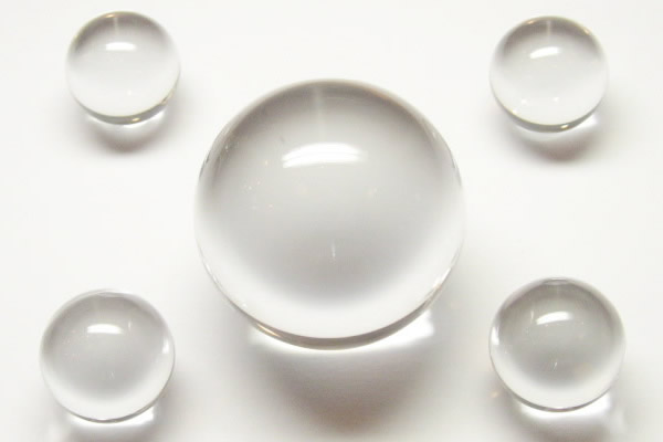 天然石　水晶丸玉・水晶玉　パワーストーン地鎮用水晶