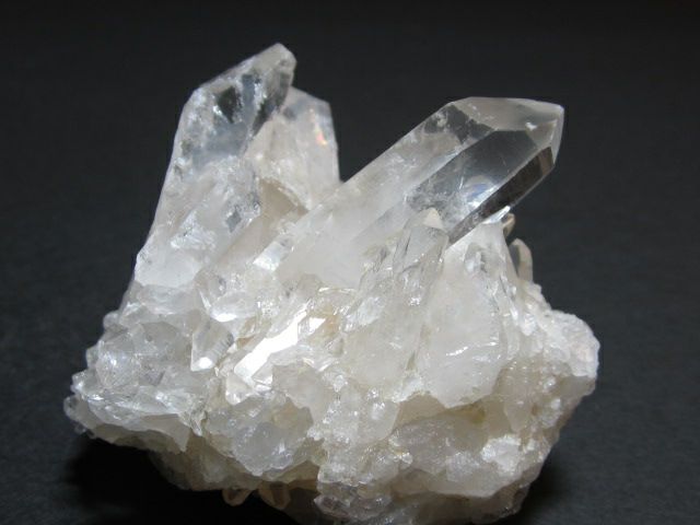 原産地／ ブラジル産・水晶クラスター（水晶原石)