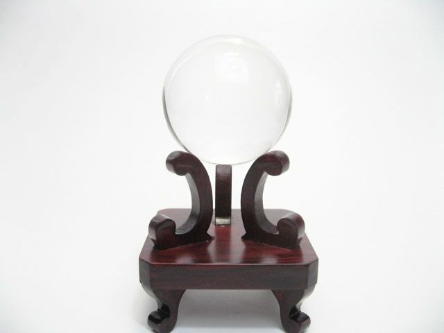 水晶玉48.2mm　鑑別書・木製台座付