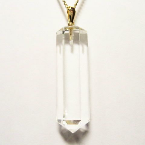 水晶六角柱ペンダント　チェーン付き
