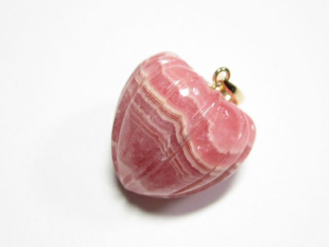 天然石のロードクロサイト・インカローズハートペンダントトップ　金具18金
