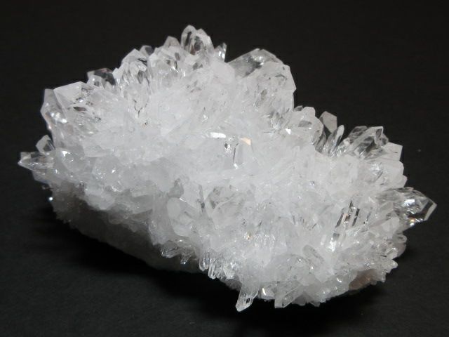 天然の水晶クラスター原石・四川省産水晶原石S26