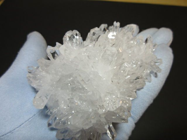 天然石の四川省産水晶クラスター s26