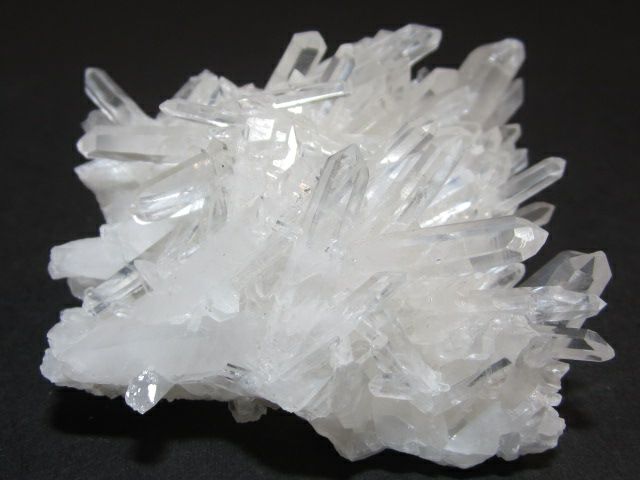 天然の水晶クラスター原石・四川省産水晶原石S18
