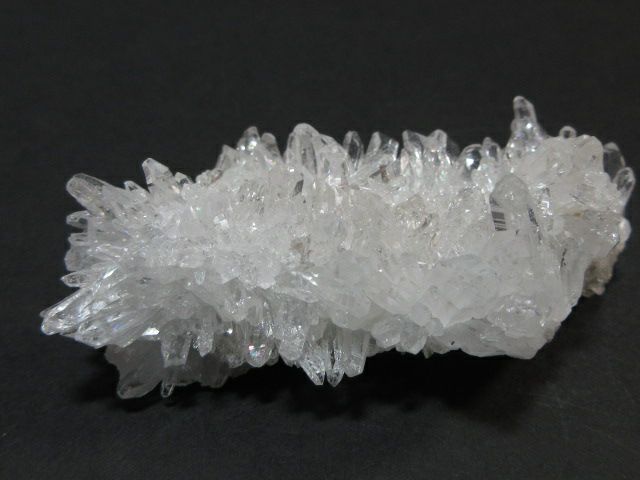 水晶クラスター　ヒマラヤ産　610g ヒマラヤ水晶クラスターの本物